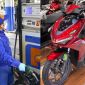 Giá xăng dầu trưa nay 26/8: E10 RON95 đã 'nhẹ ví' 9.000 đồng từ đỉnh, E5 RON92 ngày mai phá đáy? Honda Air Blade cực rẻ