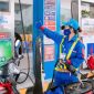 Giá xăng dầu chiều 31/8: Xăng E10 RON 95 sắp ‘thủng đáy’, E5 RON 92 ‘sáng cửa’ xuống 17.000 đồng/lít, giá đầy bình xe số