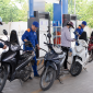 Cập nhật giá xăng dầu hôm nay 1/9 (tối 1/9) bất ngờ tăng mạnh: Xăng e5 thấp hơn E10 bao nhiêu?