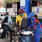 Giá xăng dầu trưa 1/9: Dầu diesel rẻ hơn đỉnh 16.600 đồng, E10 và RON 92 về 18.000 đồng/lít? Giá lăn bánh VinFast VF 5