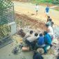 Đang tháo dỡ cổng, trụ bê tông bất ngờ đổ sập khiến một người đàn ông tử vong