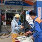 Giá xăng dầu tối 8/9: RON 92 cách đáy hơn 3.000 đồng, E10 có thể xuống 17.000 đồng/lít? Giá đầy bình xe côn tay 150cc