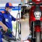 Giá xăng dầu tối nay 8/9: E10 RON95 đã 'bốc hơi' 8.000 đồng từ đỉnh, Diesel tiếp tục lao dốc mạnh, Honda ICON e: cực rẻ