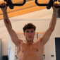 Bác sĩ Marc Marquez tiết lộ sự thật gây sốc: 'Anh ấy đang đua với chỉ một tay rưỡi'