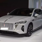 Thêm một mẫu sedan PHEV trình làng: Chạy điện 240 km, giá 743 triệu, cùng cỡ Camry và Kia K5
