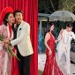 Quốc Trường làm điều này với Ngọc Trinh, dân mạng lập tức phát hiện chi tiết bất thường