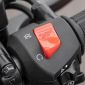 Tưởng thừa nhưng cực kỳ quan trọng: Vì sao xe máy nào cũng cần có công tắc Engine Kill Switch?