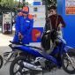 Giá xăng dầu hôm nay 4/10: RON 92 và E10 RON 95 có dấu hiệu xuống 20.000 đồng/lít từ tuần sau? giá đầy bình xe ga 110cc