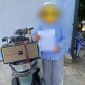Bức xúc vì khoản nợ 100 triệu đồng, người phụ nữ làm điều bất ngờ khiến cả khu dân cư chú ý