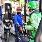 Giá xăng dầu hôm nay 7/10: E10 RON 95 và E5 RON 92 đứng trước cơ hội giảm về 19.000 đồng/lít? Giá đầy bình xe ga 125cc