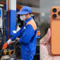 Giá xăng dầu hôm nay 19/10: E5 giảm gần 750 đồng, 1 loại dầu tăng hơn 1.000 đồng, iPhone 17 Pro rẻ bèo