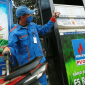 Cập nhật giá xăng dầu trưa ngày 20/10: Giá dầu tăng cao nhất trong 5 tháng, xăng E10 Ron 95, E5 Ron 92 giá bao nhiêu?