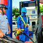 Giá xăng dầu trưa 23/10: E5 RON 92 và E10 RON 95 giảm ‘chóng mặt’, dầu rẻ hơn đỉnh 15.000 đồng, giá đầy bình xe ga 110cc