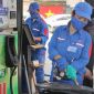Giá xăng dầu trưa nay 27/10: E5 RON 92 và E10 RON 95 tụt ‘mất phanh’, chỉ cách đáy chút ít, giá đầy bình các mẫu xe số