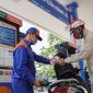 Giá xăng dầu trưa 30/10: Dầu diesel tăng qua mốc 30.000 đồng/lít, E10 RON 95 và RON 92 vẫn rẻ? Giá lăn bánh VinFast VF 8
