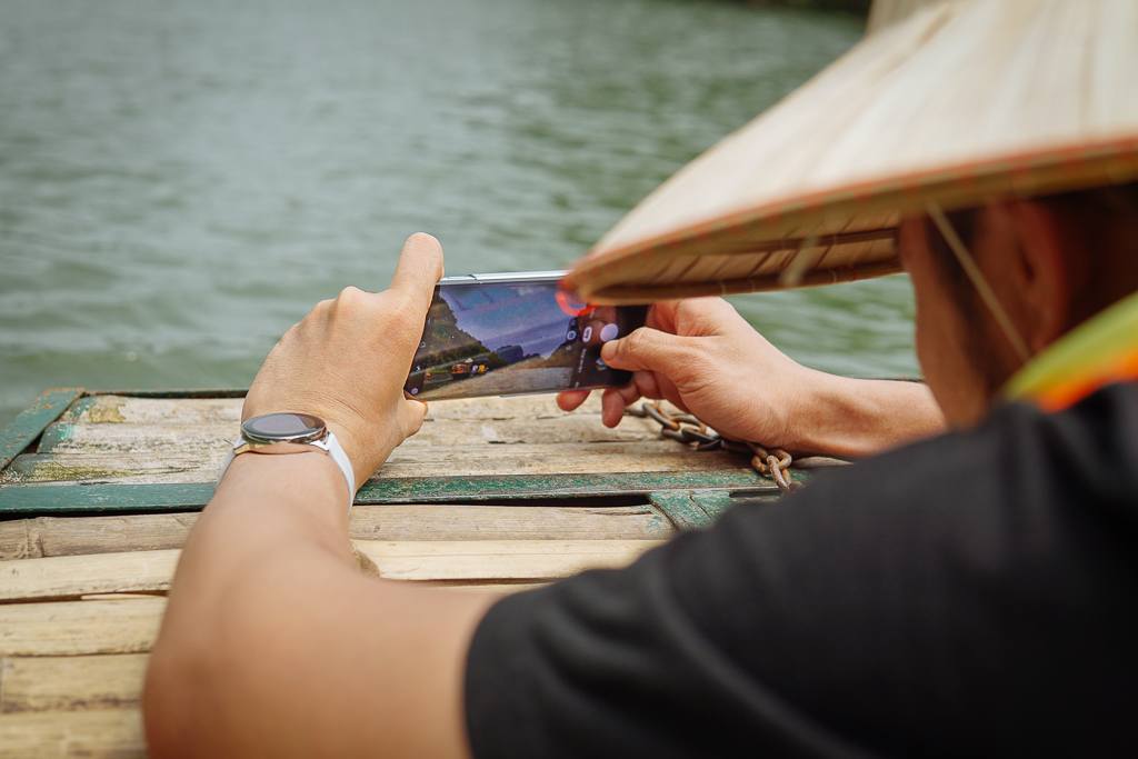 Một chuyến đi Tràng An, tôi mới thấy Galaxy S10 đúng là chiếc máy sinh ra cho người thích du lịch Một chuyến đi Tràng An, tôi mới thấy Galaxy S10 đúng là chiếc máy sinh ra cho người thích du lịch