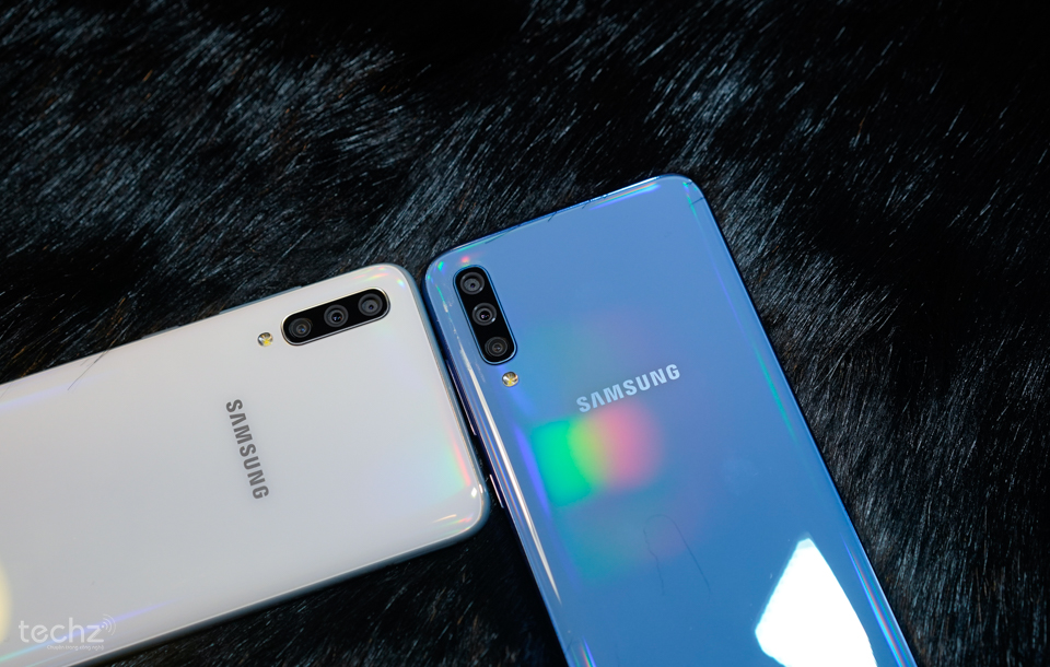 Trên tay Samsung Galaxy A70: Màn hình lớn nhất tầm trung, thiết kế đẹp, hiệu năng tốt