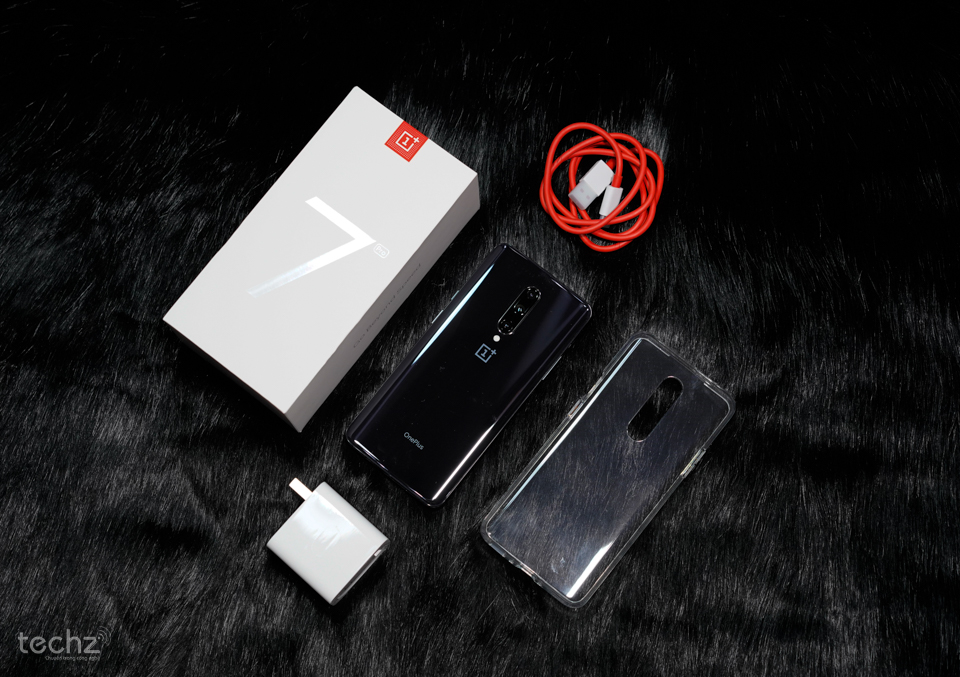 Trên tay OnePlus 7 Pro đầu tiên tại Việt Nam: Siêu phẩm của các siêu phẩm!