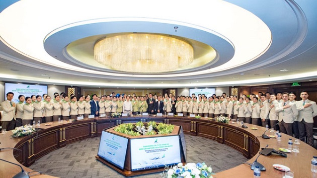 Ngắm dàn tiếp viên xinh hơn hoa hậu của Bamboo Airways được ông Trịnh Văn Quyết cho 'lên sóng'