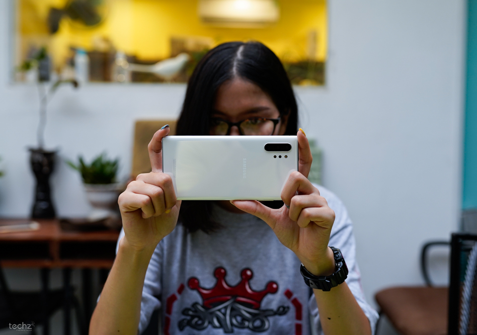 Với Samsung Galaxy Note 10+ , bạn có thể làm nhiều điều hơn những gì smartphone khác có thể làm! Với Samsung Galaxy Note 10+ , bạn có thể làm nhiều điều hơn những gì smartphone khác có thể làm!