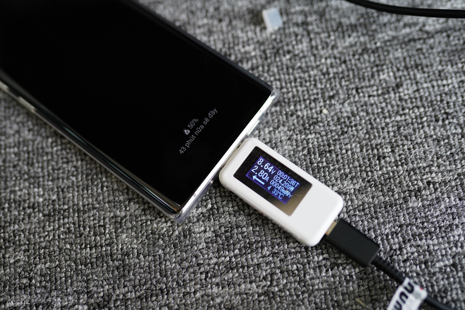 Với Samsung Galaxy Note 10+ , bạn có thể làm nhiều điều hơn những gì smartphone khác có thể làm! Với Samsung Galaxy Note 10+ , bạn có thể làm nhiều điều hơn những gì smartphone khác có thể làm!