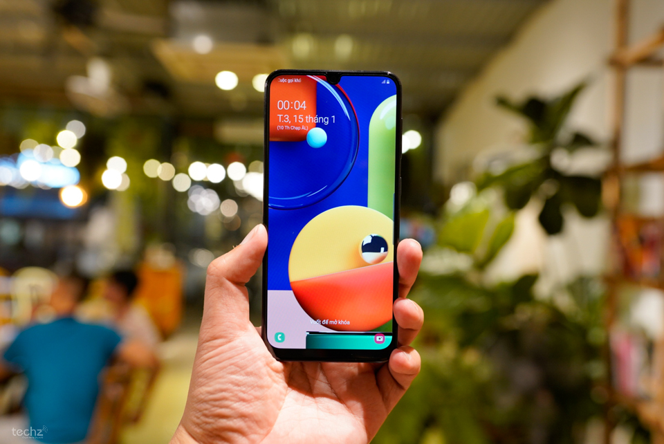 Mở hộp Samsung Galaxy A50s - smartphone có thiết kế đẹp nhất phân khúc tầm trung cuối năm 2019