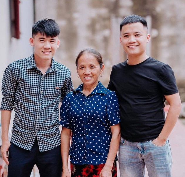 Bà Tân Vlog có thể thu 400 triệu đồng/tháng, hai con trai là Youtuber khủng không kém Bà Tân Vlog có thể thu 400 triệu đồng/tháng, hai con trai là Youtuber khủng không kém