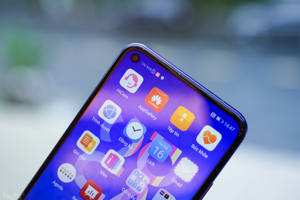 Trên tay Huawei Nova 5T: Thiết kế đẹp, khác biệt, 4 camera sau, cấu hình siêu phẩm, giá chỉ 8,99 triệu đồng Trên tay Huawei Nova 5T: Thiết kế đẹp, khác biệt, 4 camera sau, cấu hình siêu phẩm, giá chỉ 8,99 triệu đồng